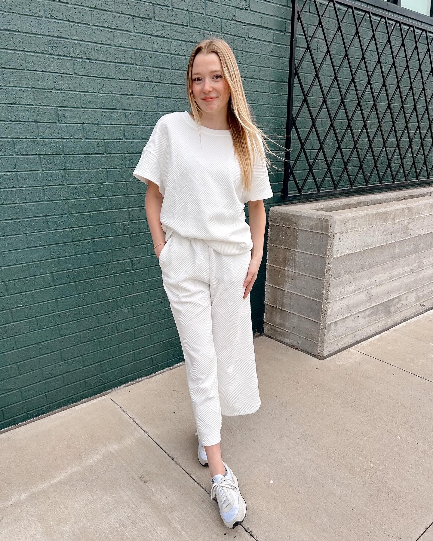 Bright White Textured Lounge Set