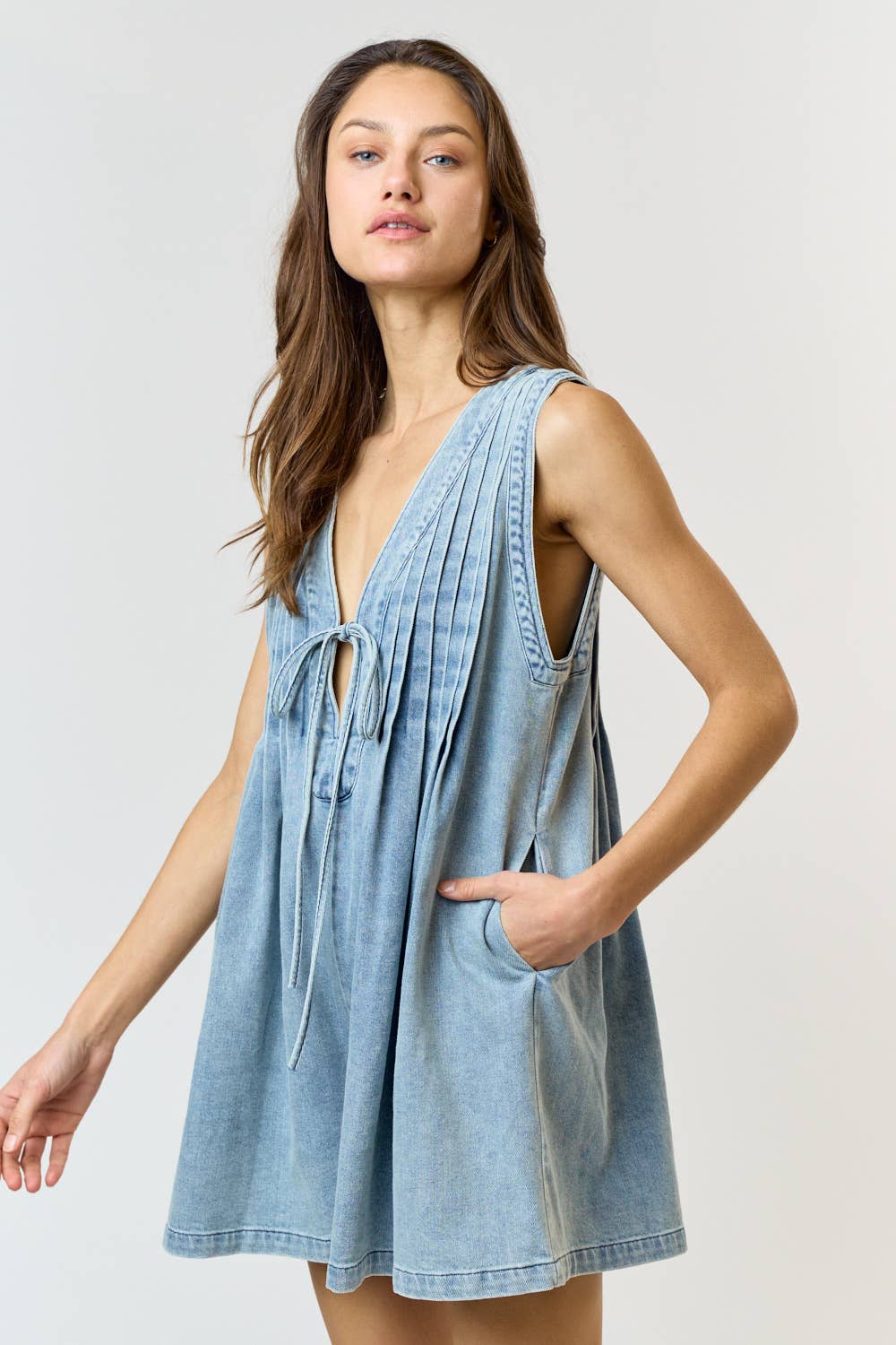 PLEATED DENIM SLEEVELESS ROMPER